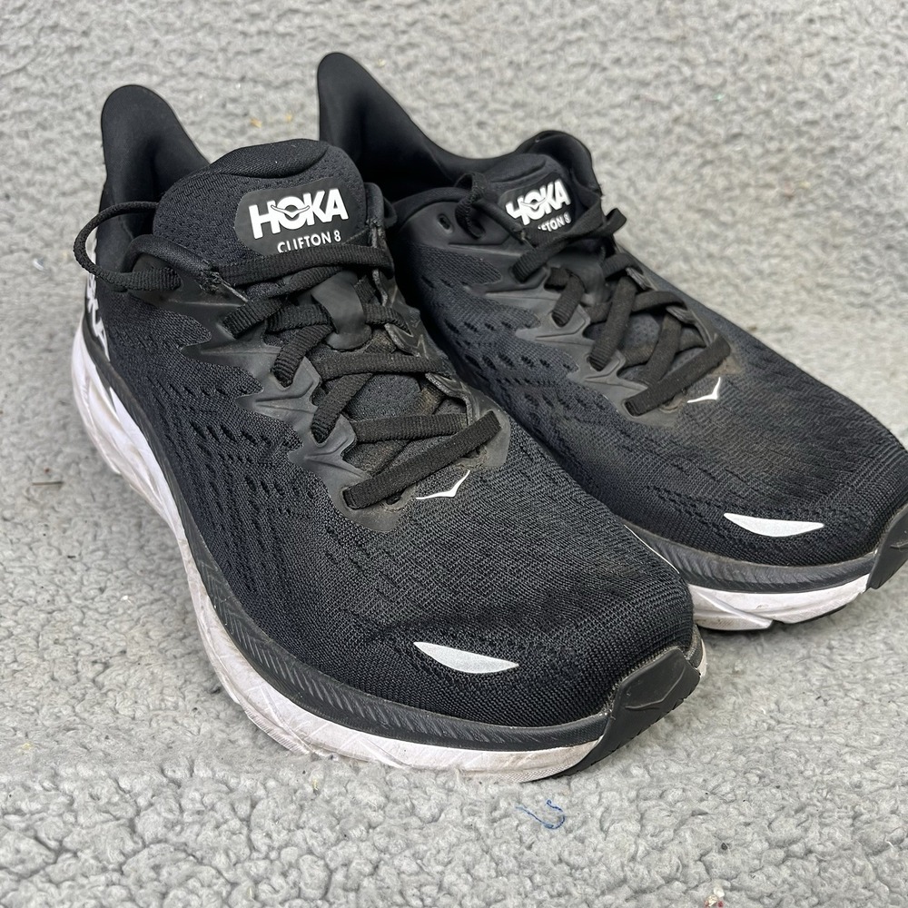 HOKA ONE ONE Clifton 8 Womens Shoes Size 9 D Wide Color: Black/White